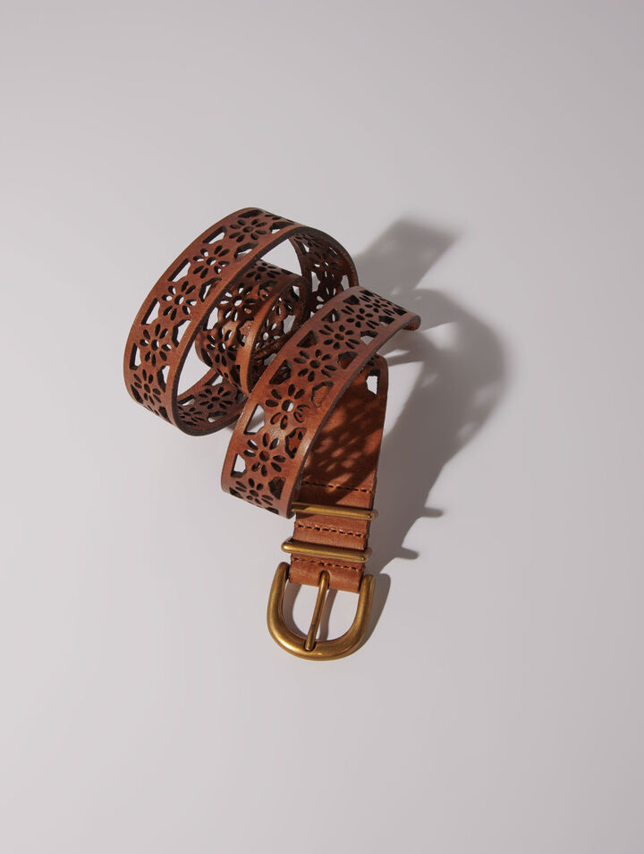 Leather belt with flower detail