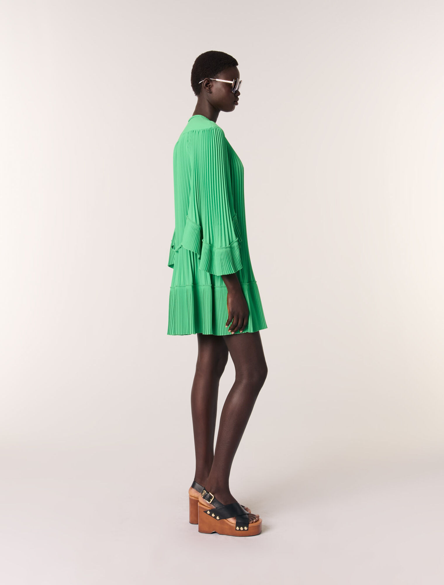 Short pleated dress