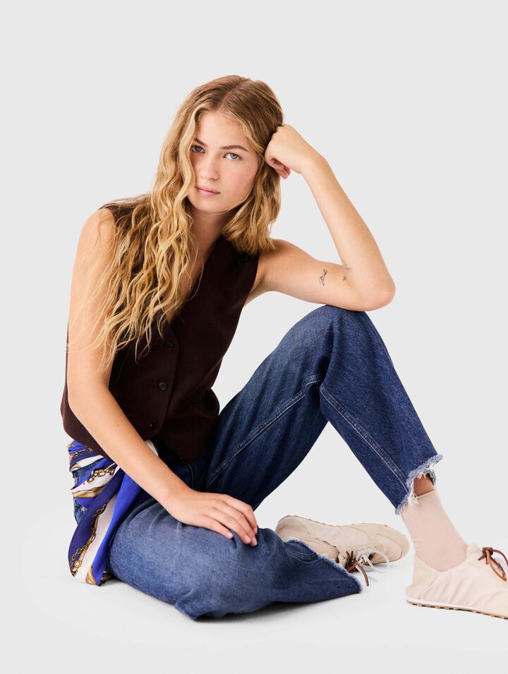 Carrot jeans with twilly