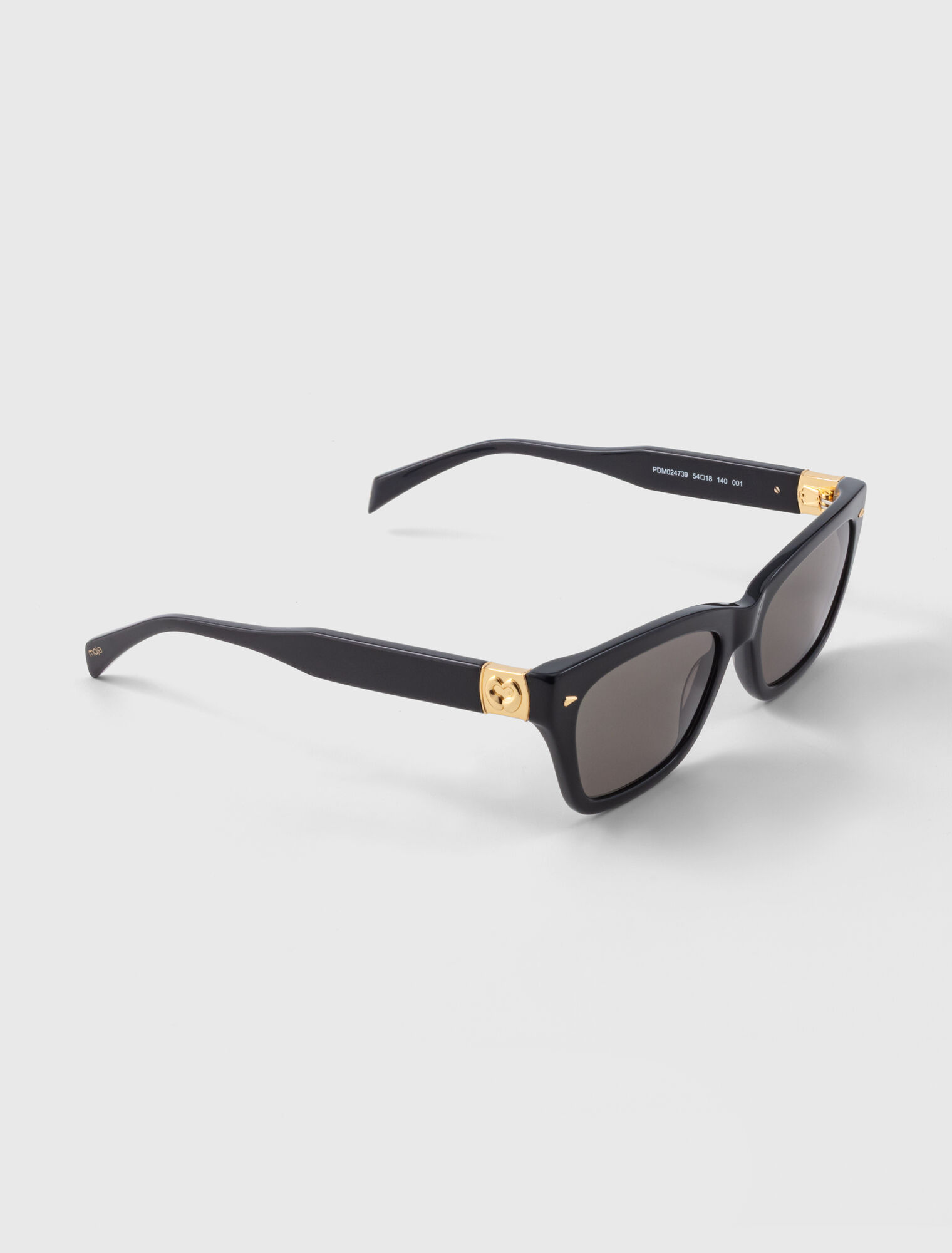 Rectangular acetate glasses