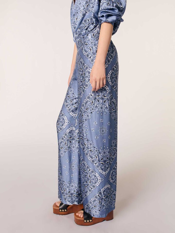 Flowing patterned trousers