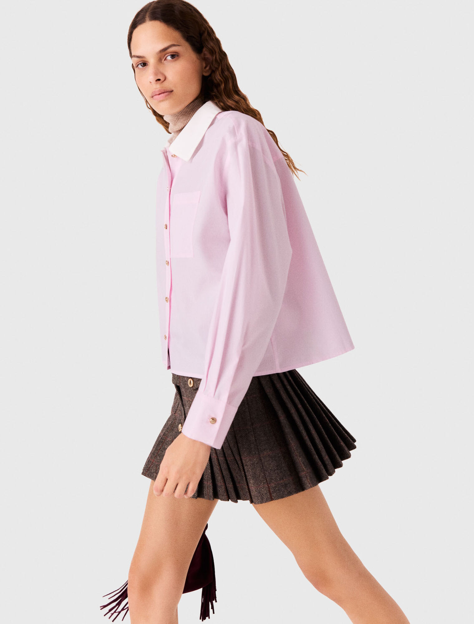 Cropped shirt with contrast collar