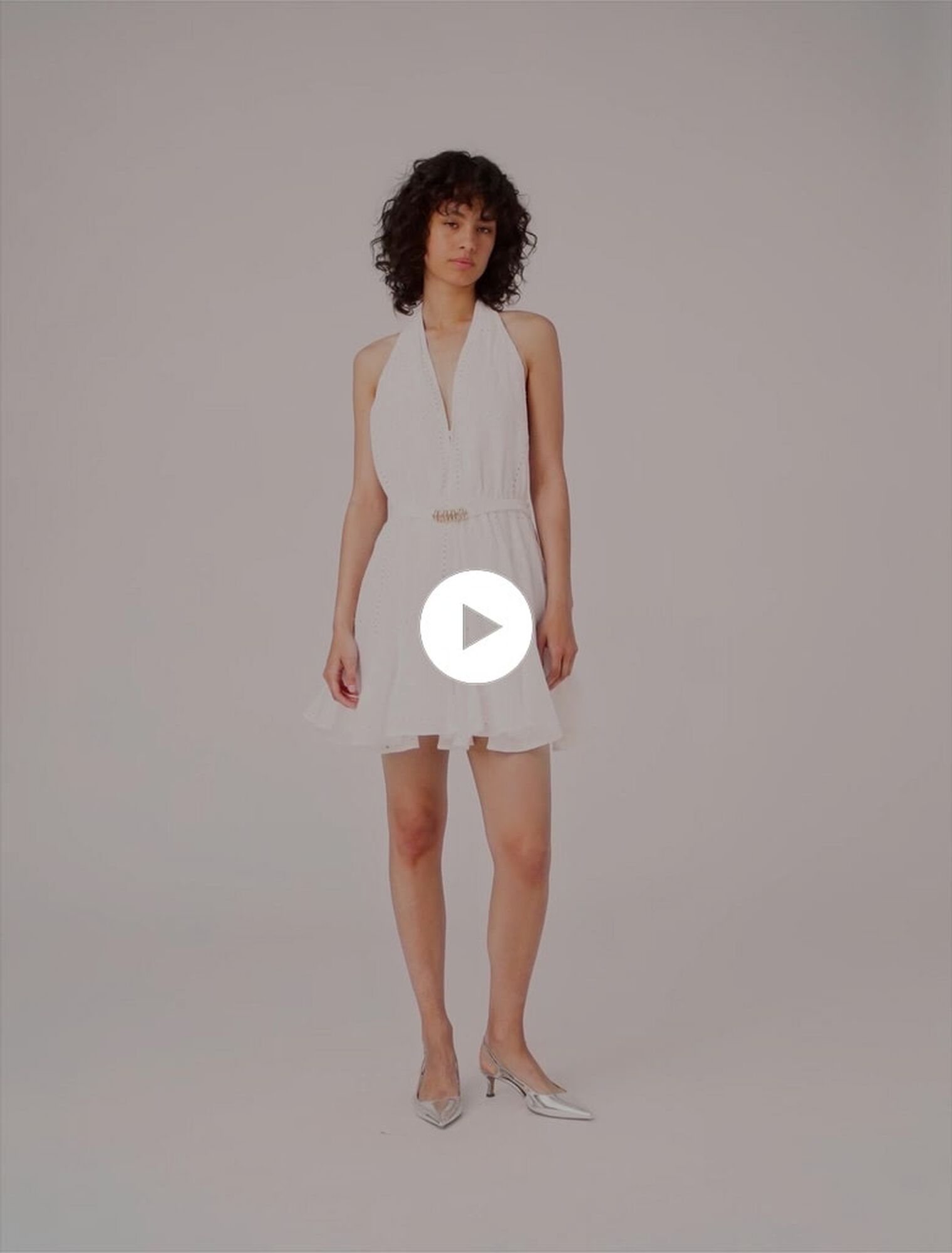 Short embroidered backless dress