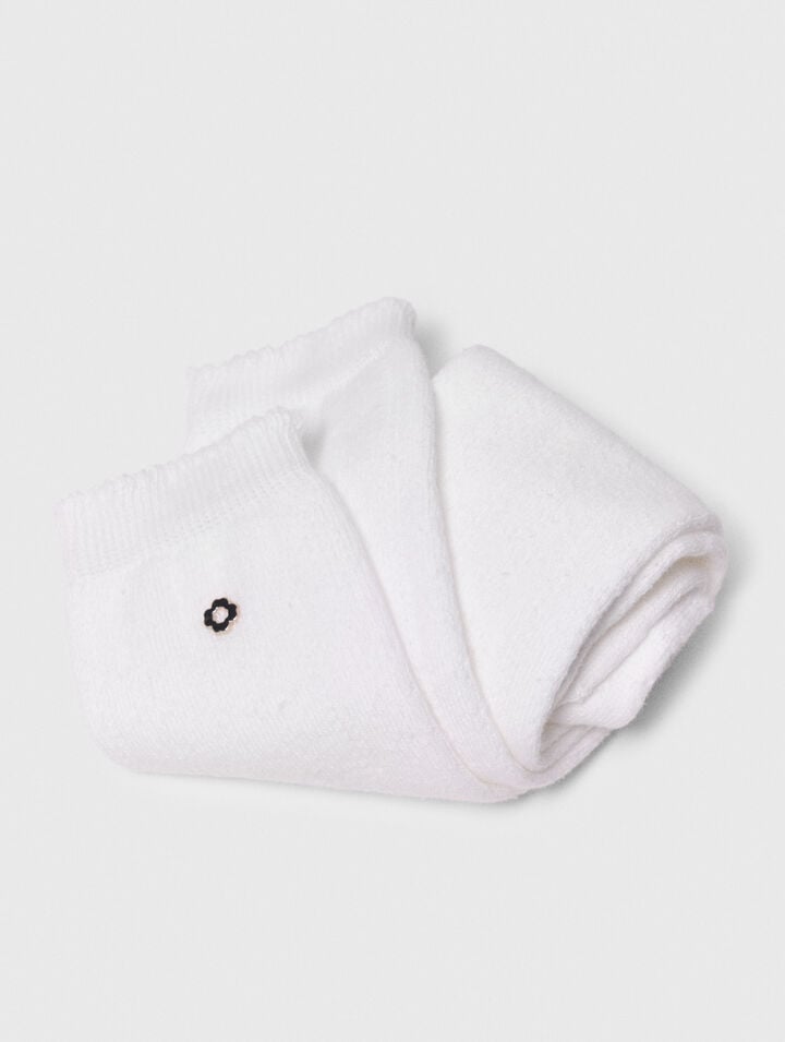 Knee-high pointelle socks