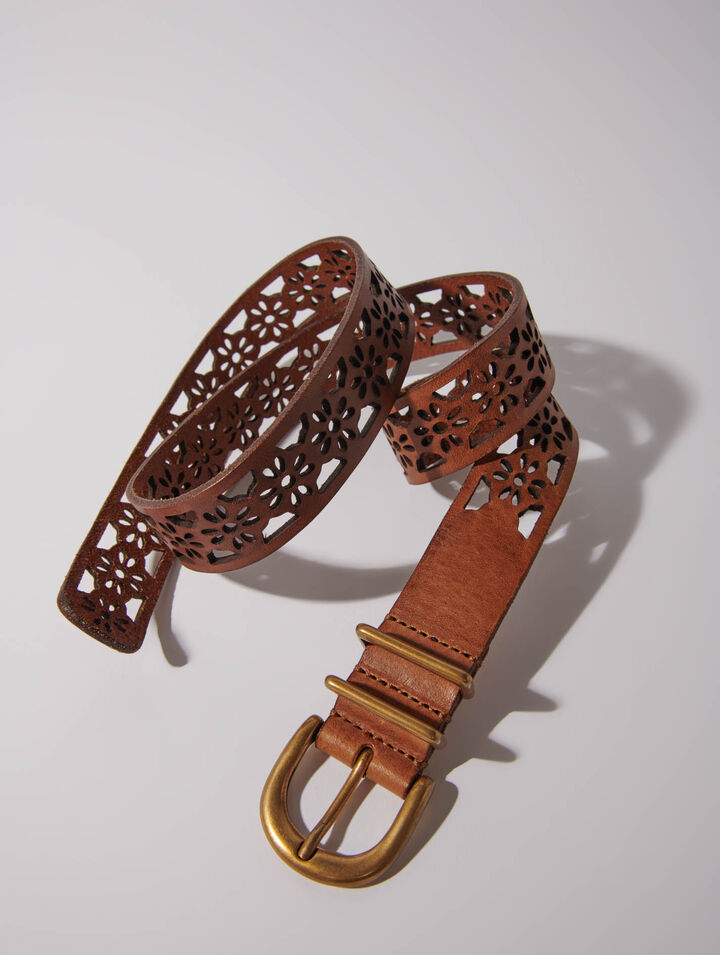 Leather belt with flower detail