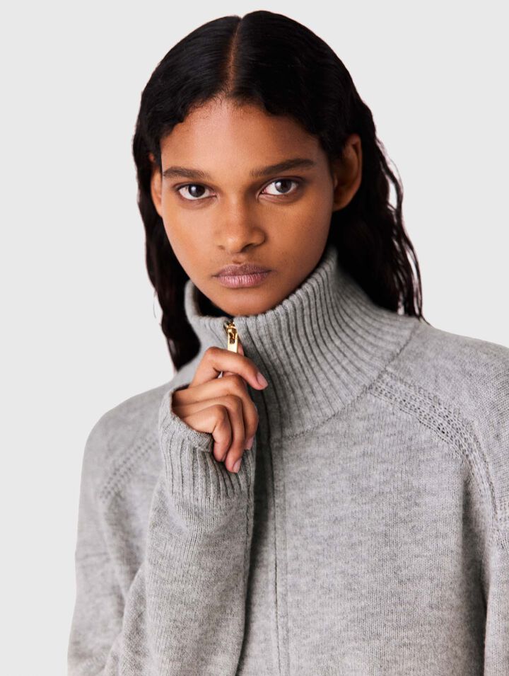 Jumper with zip collar