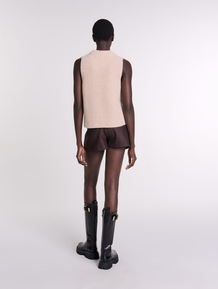 Sleeveless wool jumper